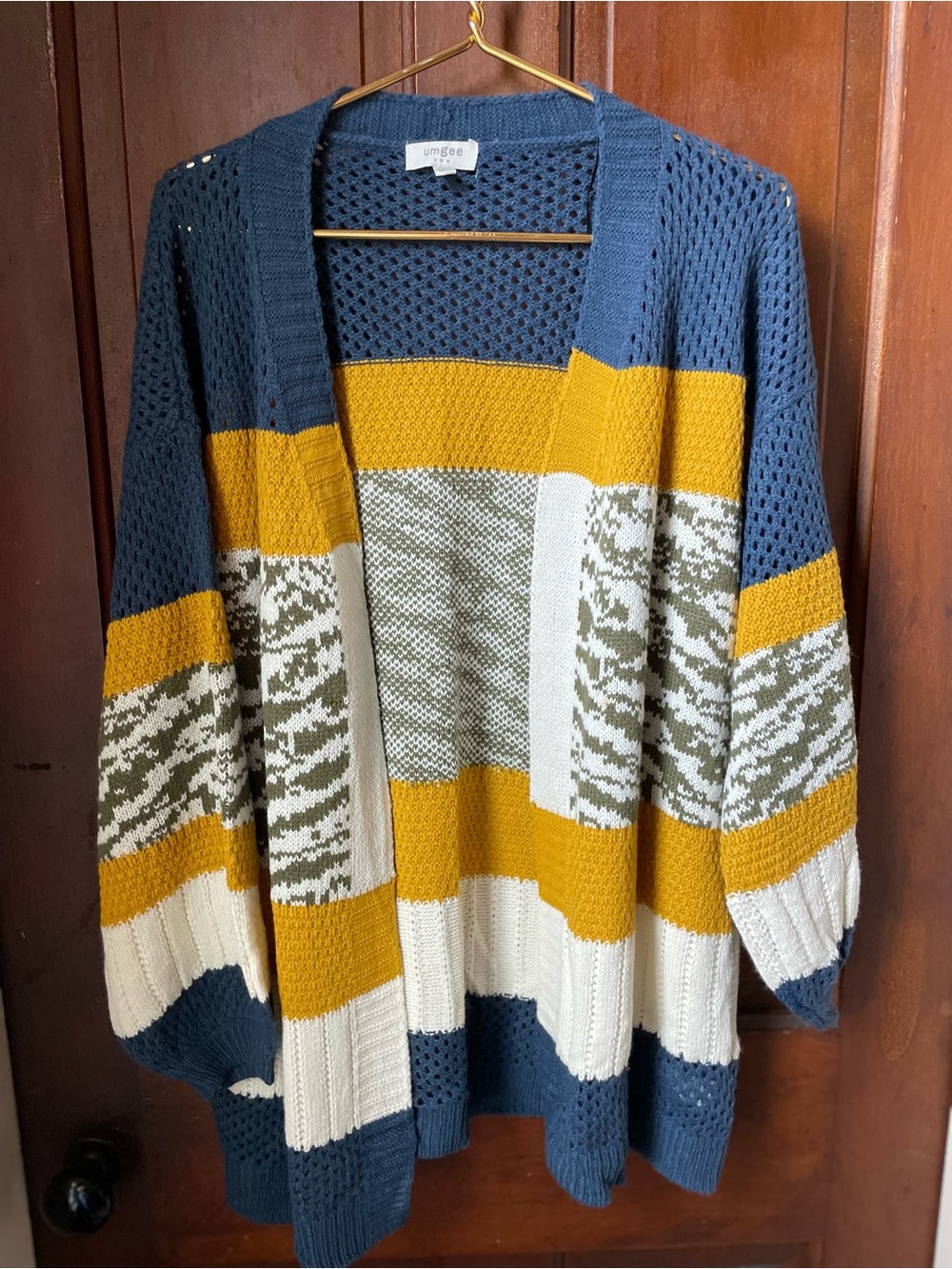 Umgee women's small long sleeve cardigan